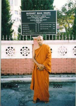 2002 - December - infront of the Ven K Sri Dhammananda nayaka thero's temple at kwalalampur in M2