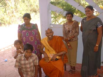 Meet some Tamil people in Kilinochchi on May 2006 -