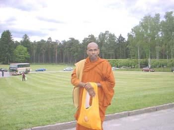 2004 June - Stockholm temple (1)