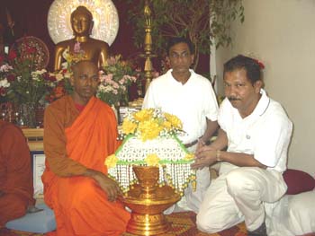 2003 Katina ceremony day at Buddhist centre in Meryland - Washington D (5)